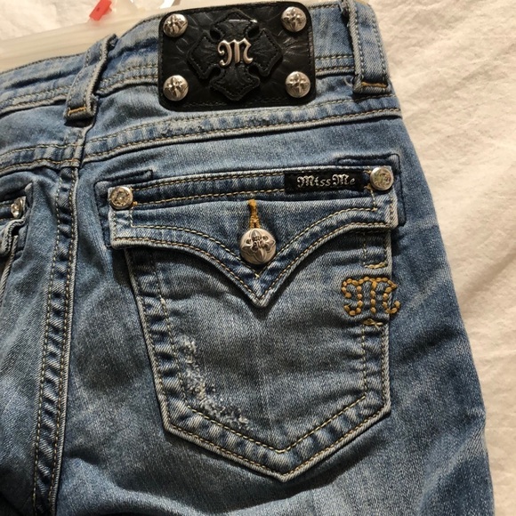 Miss Me Capri’s - Picture 7 of 12